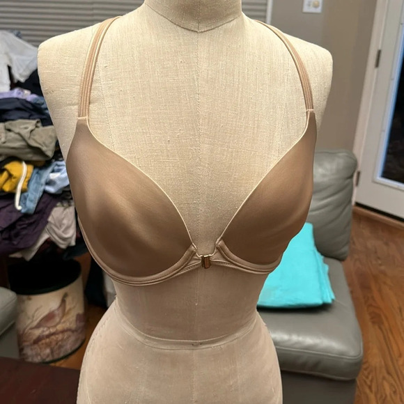 Le Mystere nude racerback size 32 DD/E - Picture 1 of 5